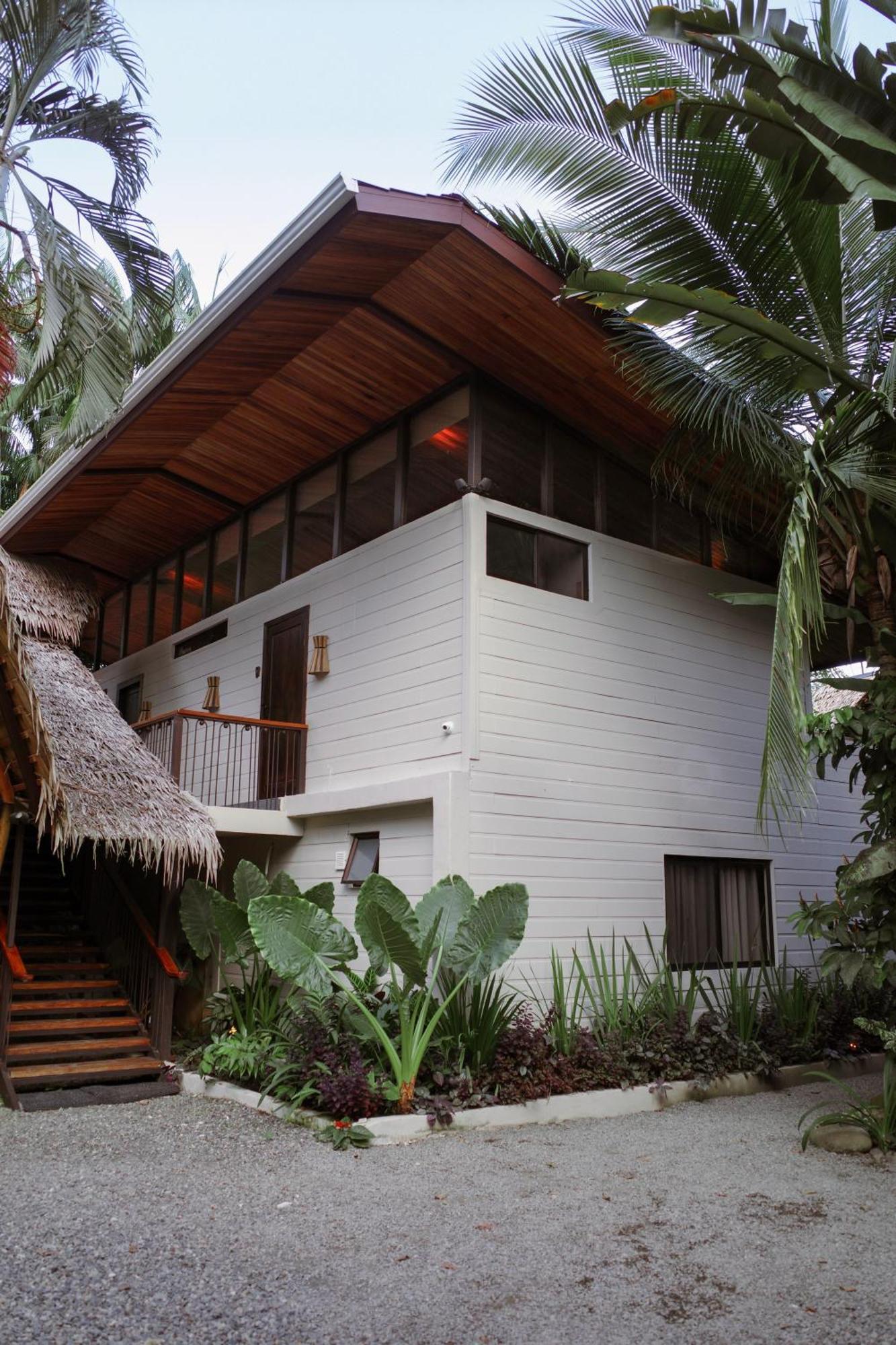 Conga Boutique Hotel Puerto Viejo de Talamanca Exterior photo